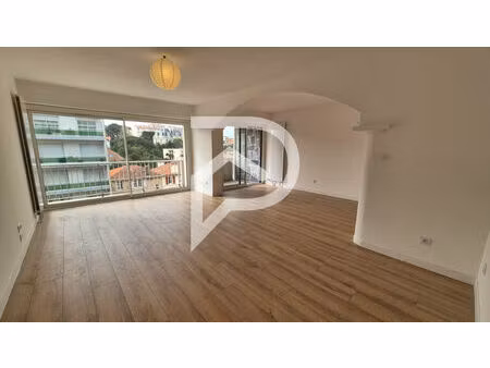 vente appartement 3 pièces 83m2 biarritz 64200 - 772200 € - surface privée