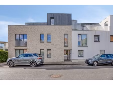 appartement te koop in sint-michiels met 2 slaapkamers