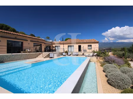 villa contemporaine avec vue dégagée
