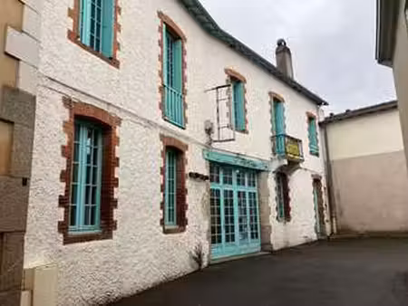 vente bureaux et commerces à vallet (44330) : à vendre / 120m² vallet