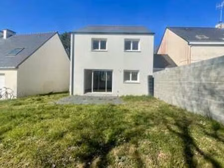 vente maison à saint-étienne-de-montluc (44360) : à vendre / 89m² saint-étienne-de-montluc