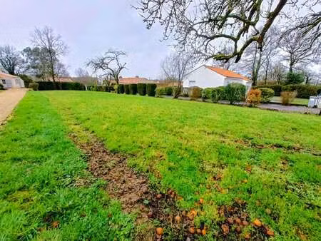 vente terrain à vertou (44120) : à vendre / 652m² vertou