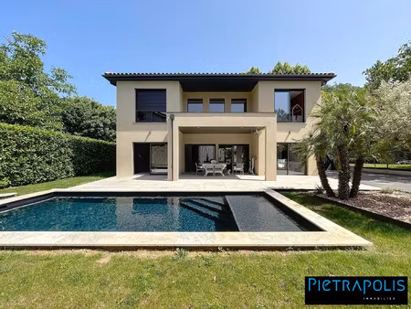 villa contemporaine 2023 - 7 pièces - 195 m²