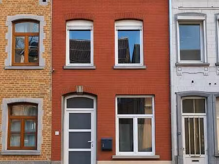 maison rénovée peb b centre nivelles 2 chambres et terrasse