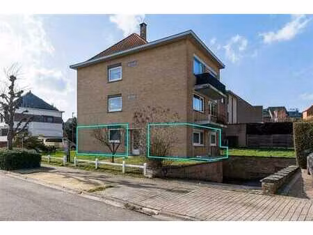 **sous-option** rez-de-chaussée dans un quartier résidentiel