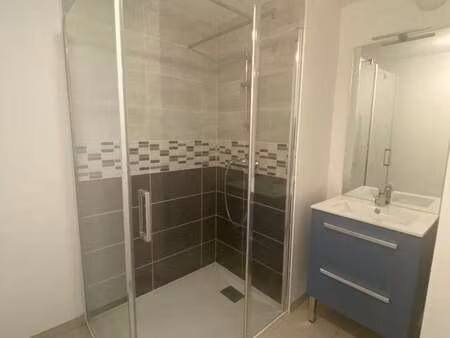 location appartement 3 pièces à l'huisserie (53970) : à louer 3 pièces / 75m² l'huisserie