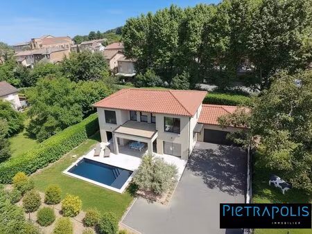 villa contemporaine 2023 - 7 pièces - 195 m²