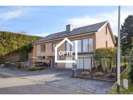 spacieuse maison familiale située dans une rue sans issue