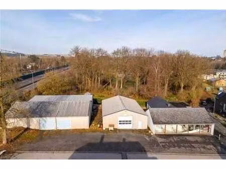 ensemble immobilier sur 16a 36ca  bureaux + entrepôts