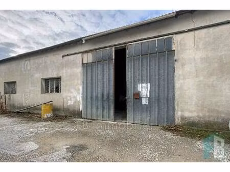 local commercial à louer