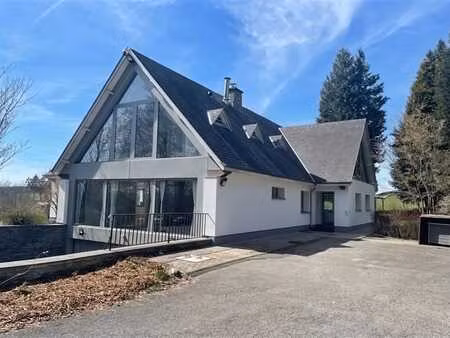 villa de prestige entièrement transformée  propriété isolée