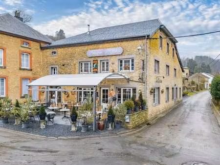 superbe établissement touristique sur la vallée de la semois