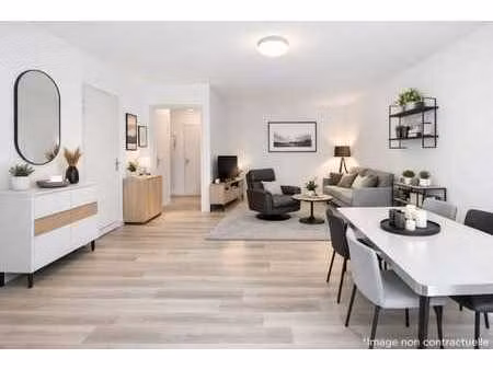 studio lumineux avec terrasse – centre de libramont