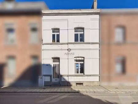 maison 3 chambres à rénover au cœur de jambes