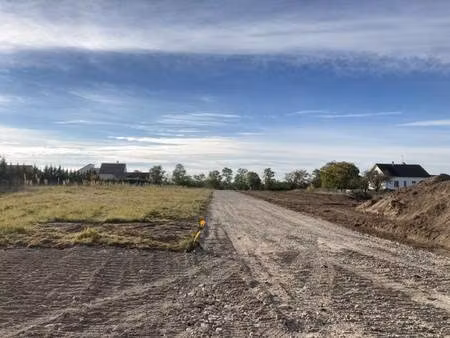 terrain constructible viabilisé à vendre