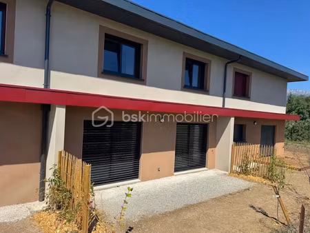 vente maison 5 pièces 88.41 m² à metz-tessy (74370)  549 900 €