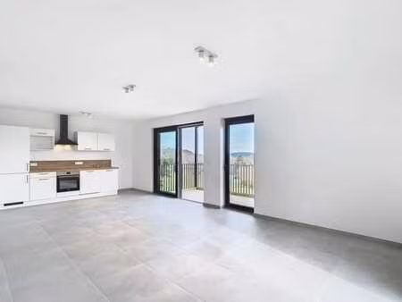 appartement 2 chambres neuf avec terrasse & parking - marche