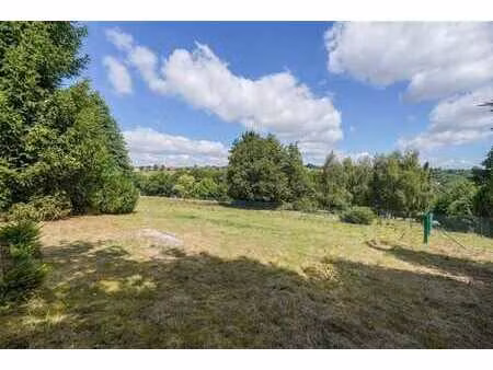 terrain de plus de 10 ares au calme absolu