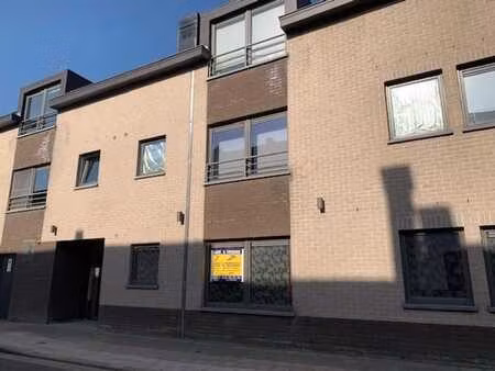 appartement rez 1 chambre et pk - prox gare et centre