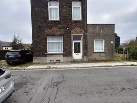 maison 4 façades avec jardin