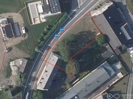 immeuble de 4 logements av garage et terrain