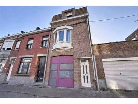 immeuble mixte avec espace professionnel et appartement dupl