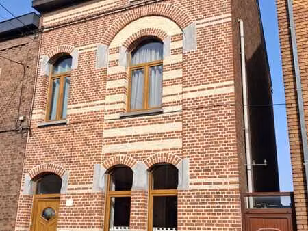 maison 3 façades 4 chambres à morlanwelz superficie 234 m²