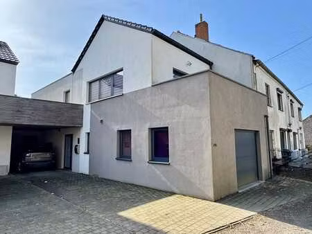 belle maison récente de 135m²  3ch  jardin  garage  carport