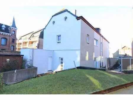 maison 3 façades à vendre