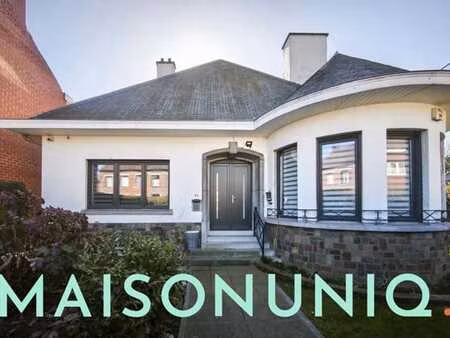 villa spacieuse de 249 m²