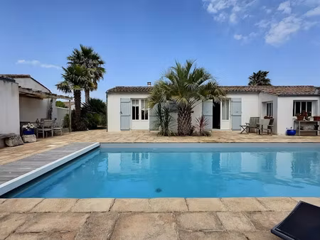 vente maison 7 pièces 146 m² à loix (17111)  1 881 000 €