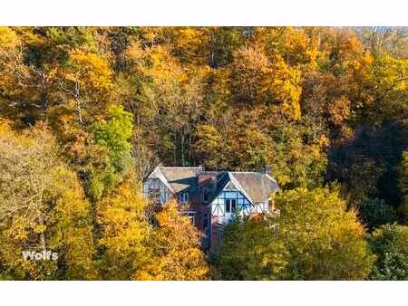 charmante maison de caractère en plein écrin de verdure !
