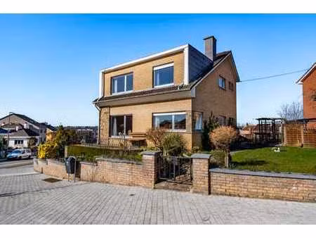 stembert - villa à moderniser