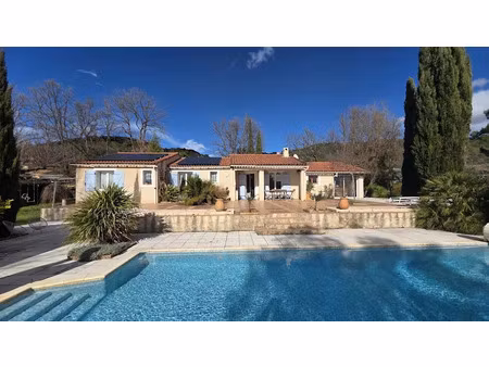 vente maison 6 pièces 155 m² à tourrettes (83440)  695 000 €