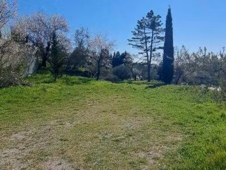 terrain constructible viabilisé à vendre