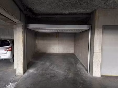 parking à louer