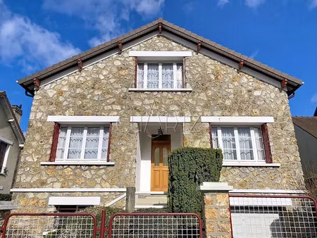 vente maison 6 pièces 137 m² à le chesnay (78150)  884 000 €
