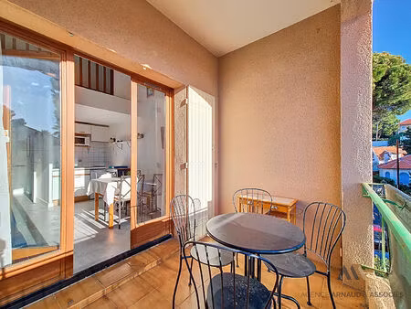 saint-cyr-sur-mer - plage des lecques à moins de 100 m !