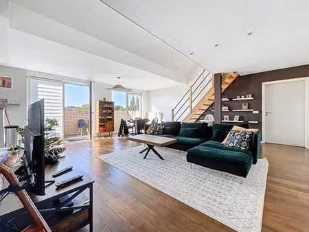 superbe duplex lumineux avec parking et balcon