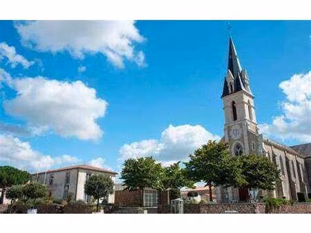 vente terrain à vairé (85150) : à vendre / vairé