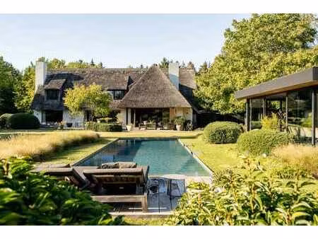 te koop - uitzonderlijke villa met tijdloze architectuur