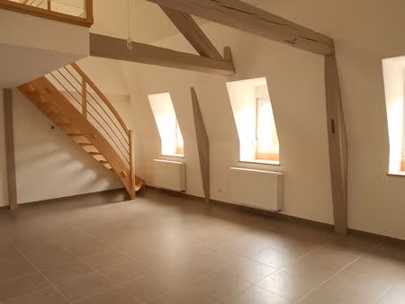 location appartement 3 pièces 87 m² à masevaux-niederbruck (68290)