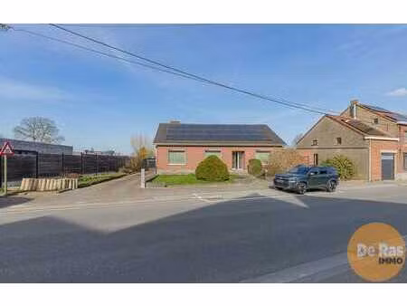 erpe - perfect onderhouden bungalow met prachtige tuin