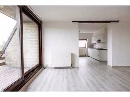à louer : appartement lumineux avec terrasse – 84 m²