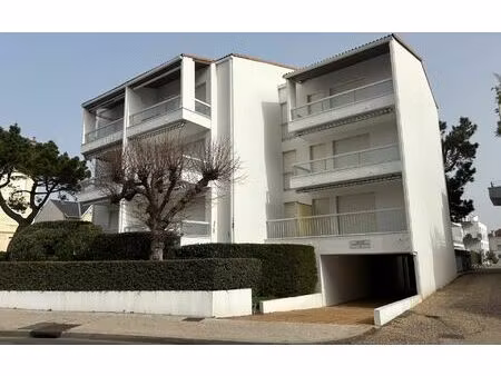 appartement royan 22.61 m² t-1 à vendre  164 300 €