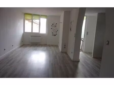 location appartement  80.65 m² t-2 à montrevel-en-bresse  520 €