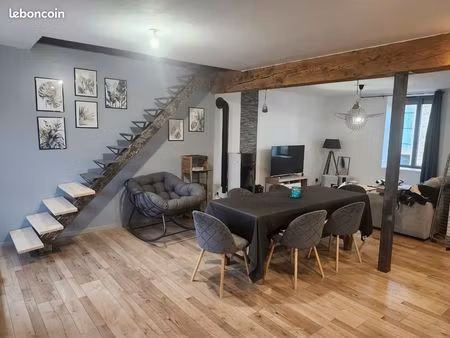 ferme rénovée 85 m² + 400 m² dépendances – terrain 3200 m² – calme