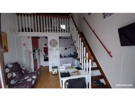 vends maison dans résidence