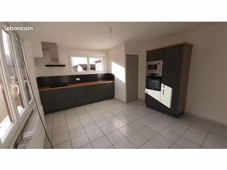 maison de village a louer