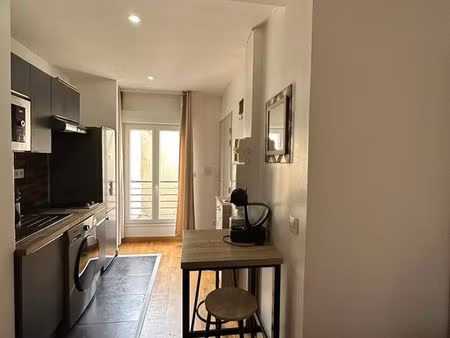 superbe studio meublé à 5 min du centre à pied